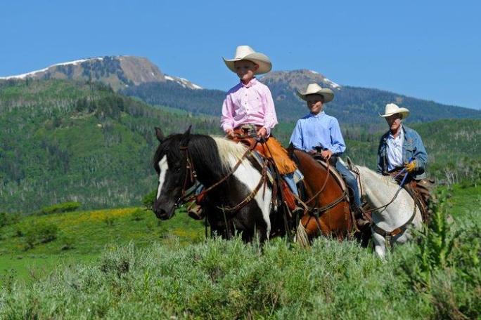 2 Hour Summer Trail Ride - Del's Triangle 3 Ranch